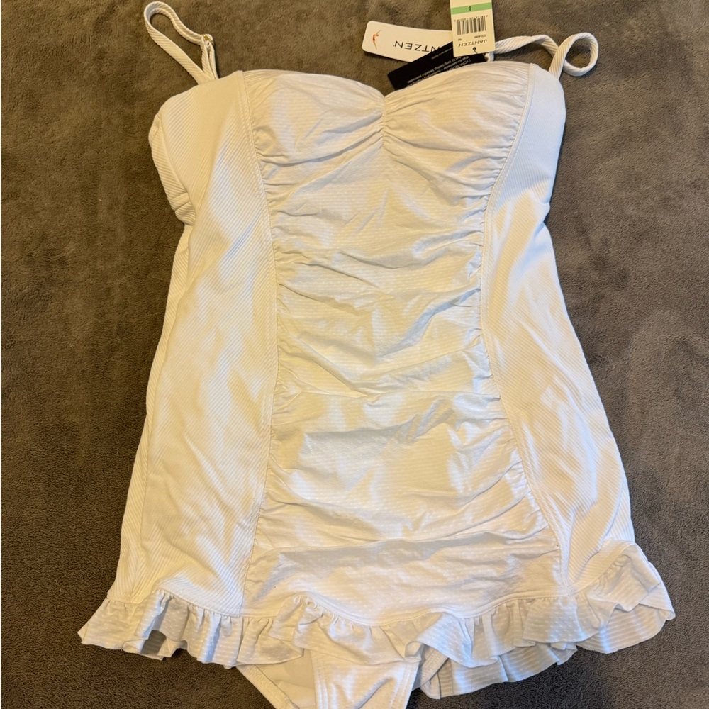Jantzen White Swimsuit with Ruched Design
